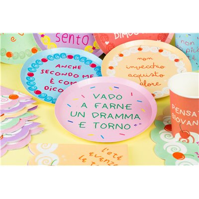 Kit coordinato tavola compleanno PENSATI GIOVANE - piatti bicchieri tovaglioli