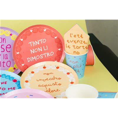 Kit coordinato tavola compleanno PENSATI GIOVANE - piatti bicchieri tovaglioli