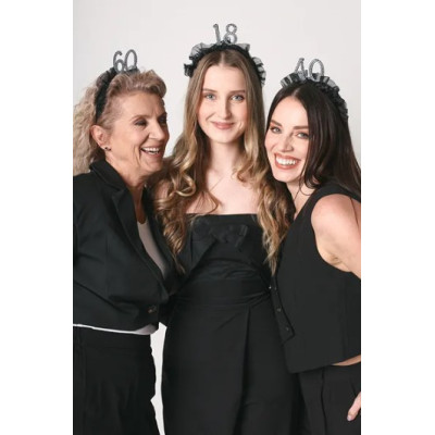 Cerchietto Frontino 50 Anni con volant in tessuto nero e numero 50 decorato con perle