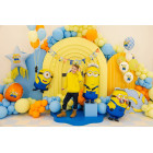 Pallone PALLONCINO in foil MYLAR MINIONS stella con frange 72X72 cm