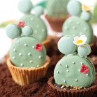 30 Fiorellini in ZUCCHERO ROSSI per decorazione torte e dolci - 1 cm